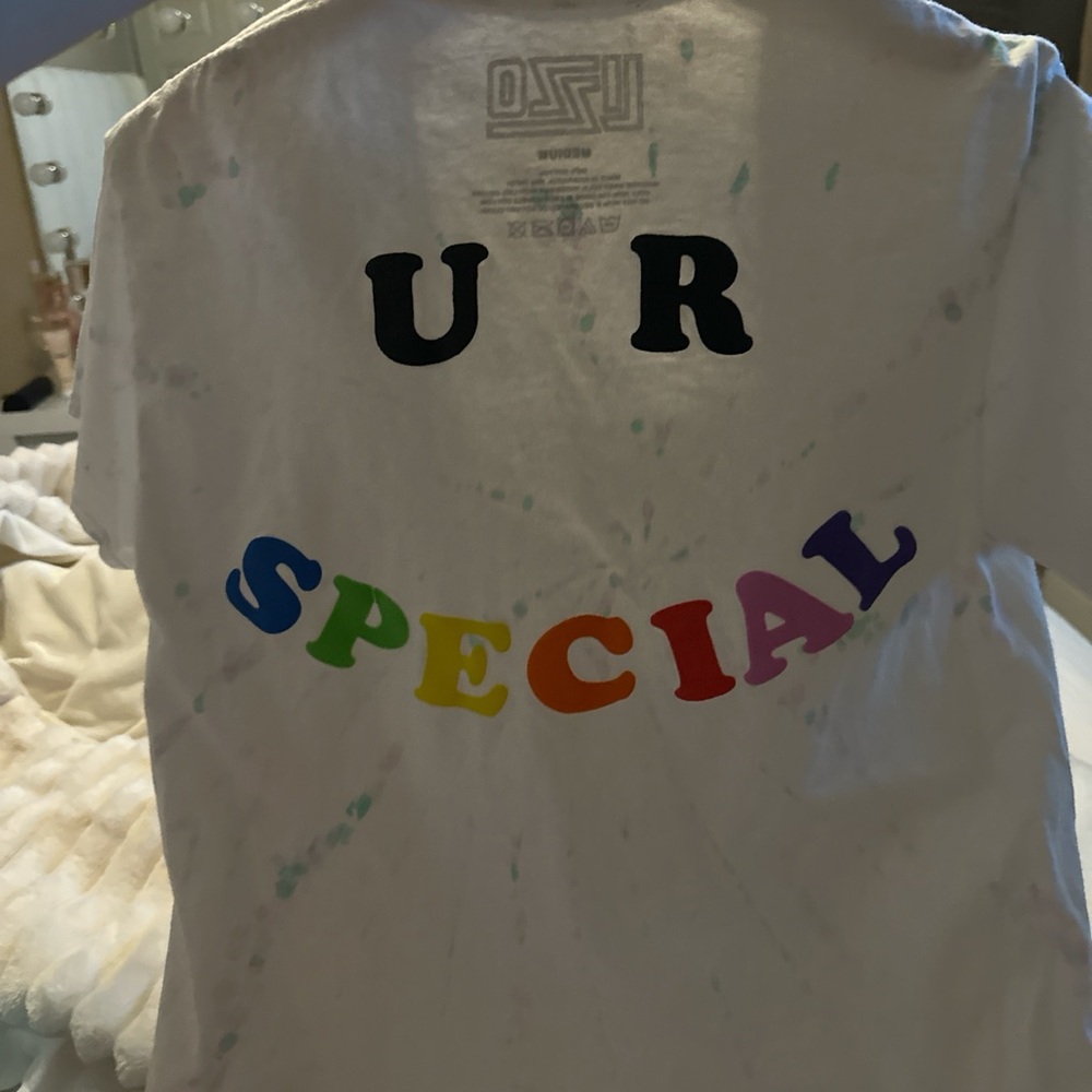 Lizzo Concert T-Shirt - Picture 2 of 3